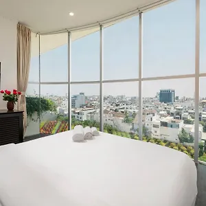 Отель Hold Amanda Boutique Hotel, Дананг